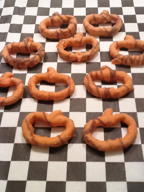 Pumpkin Mini Pretzels