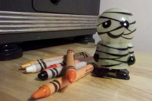 Wind-Up Glow-in-the-Dark Mummy