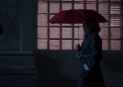 Glass block on a restaurant exterior in Darkman (1990)