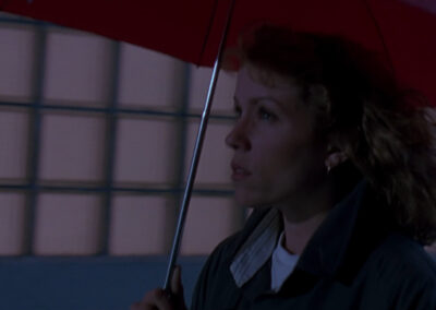 Glass block on a restaurant exterior in Darkman (1990)