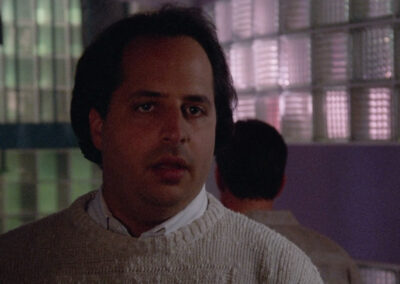 Glass block in My Stepmother Is An Alien (1989)