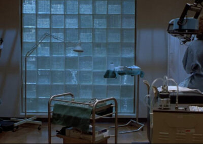 Glass block hospital walls in The Fly (1986)
