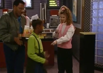 Glass block at the movie theater in Season 5, Episode 14 of "Full House" - "Sisters in Crime"